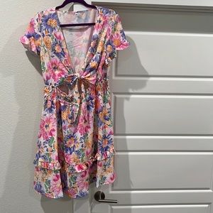 Floral Knee-Length Ruffled Dress w/ Front Tie & Abdominal Cut Out | Size L